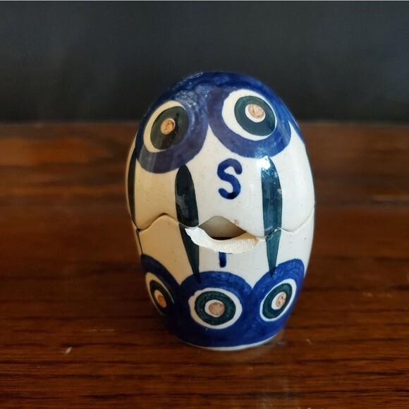 Boleslawiec Polish Hand Made Pottery Salt Pepper Cracked Egg Shaker Peacock - Picture 1 of 6